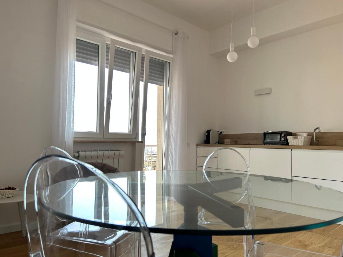 Appartamento A Casa Di Roberta Salerno Esterno foto
